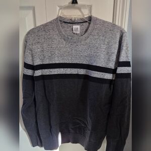 GAP Men's Two-Tone Gray and Black Crewneck Sweater Size S